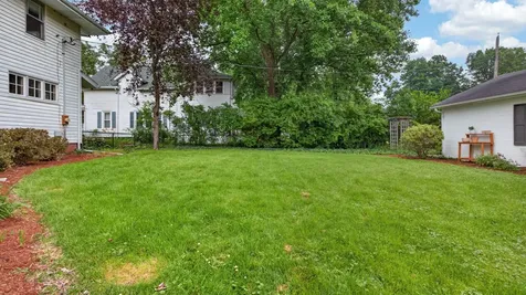 1605 East Taylor Street Bloomington IL 61701