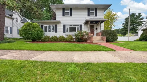1605 East Taylor Street Bloomington IL 61701