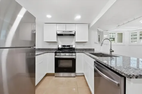 1965 West Summerdale Avenue Chicago IL 60640