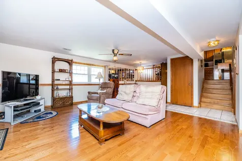 7924 West 79th Place Bridgeview IL 60455