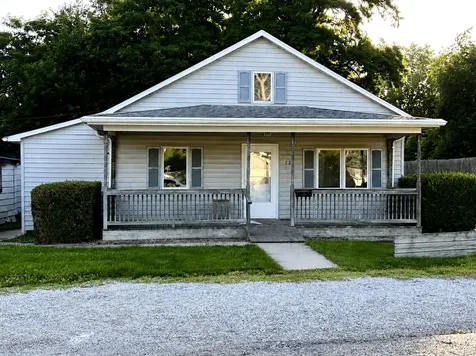221 North George Street Clinton IL 61727