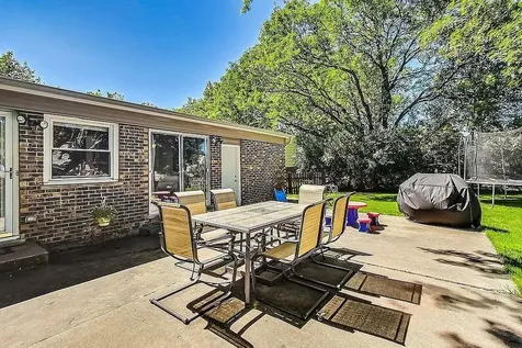 318 West Hackberry Drive Arlington Heights IL 60004