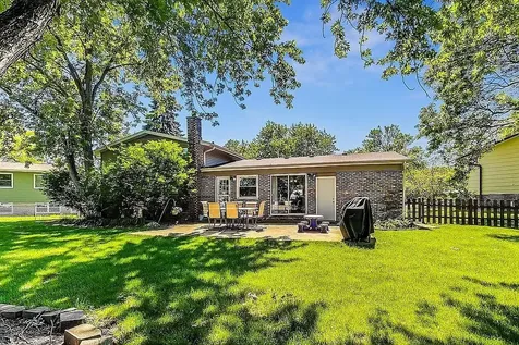 318 West Hackberry Drive Arlington Heights IL 60004