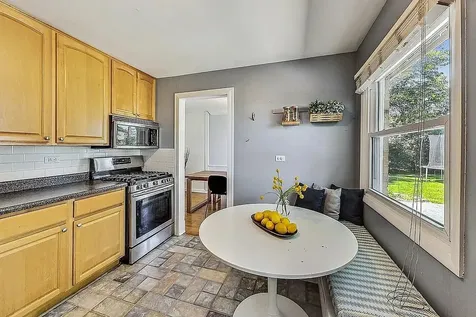 318 West Hackberry Drive Arlington Heights IL 60004