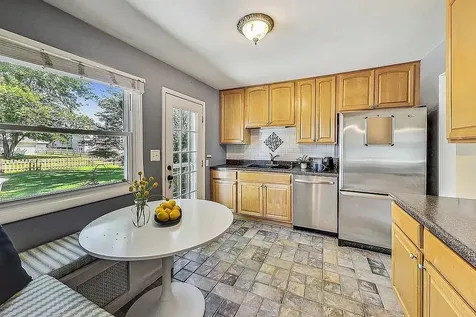318 West Hackberry Drive Arlington Heights IL 60004