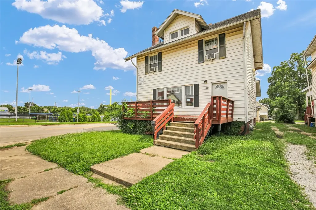 1305 West Macon Street Decatur IL 62522