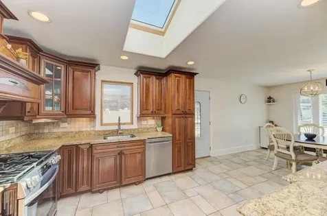 16829 Creekside Avenue Tinley Park IL 60487