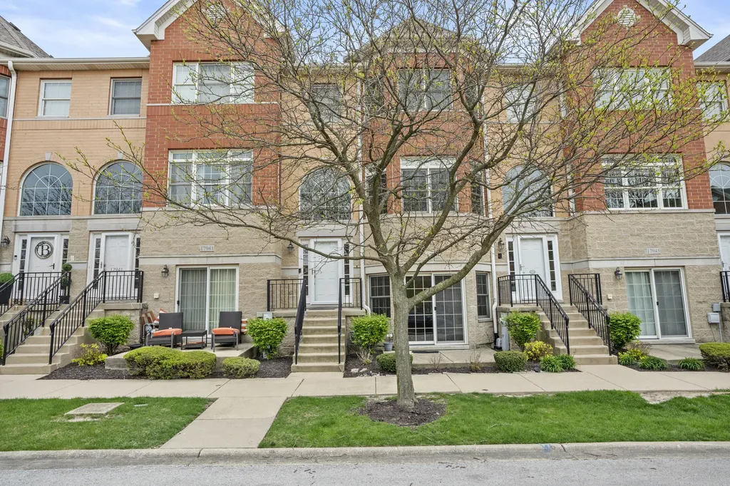 17943 Fountain Circle Orland Park IL 60467