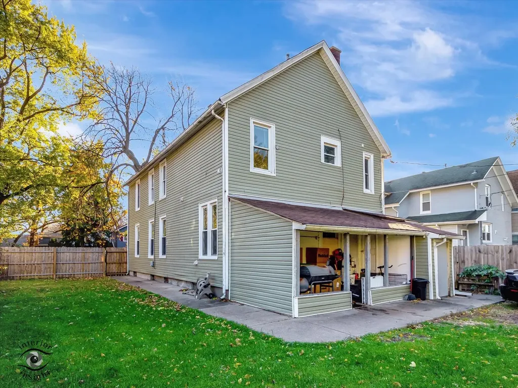 2718 Union Street Blue Island IL 60406