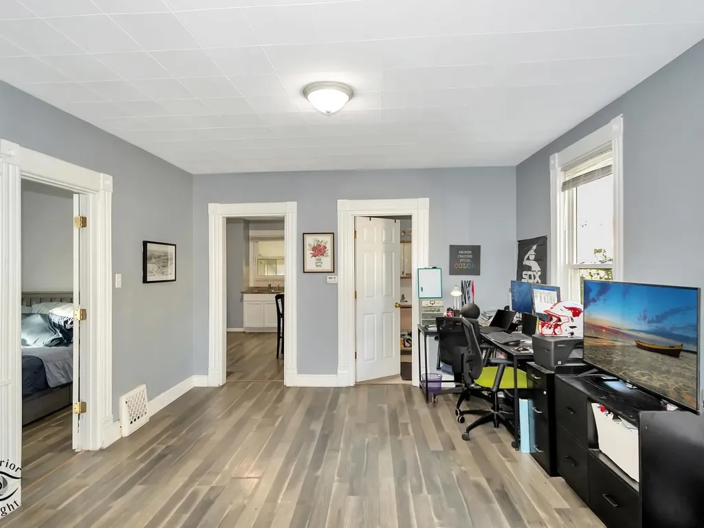 2718 Union Street Blue Island IL 60406