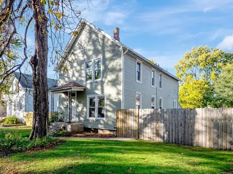 2718 Union Street Blue Island IL 60406
