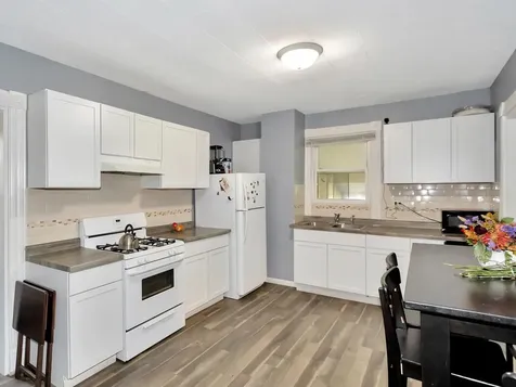 2718 Union Street Blue Island IL 60406
