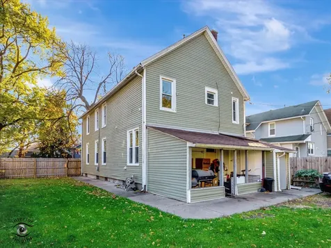 2718 Union Street Blue Island IL 60406