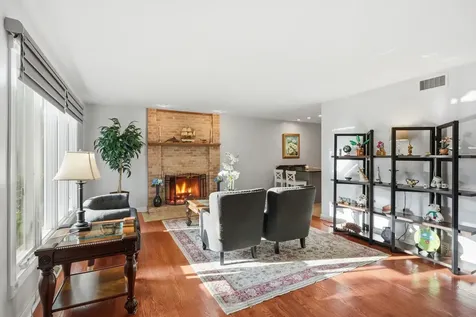 919 Hillview Drive Lemont IL 60439