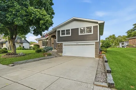 919 Hillview Drive Lemont IL 60439