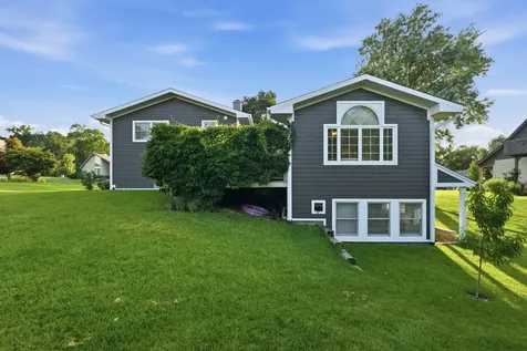 919 Hillview Drive Lemont IL 60439