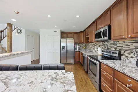 686 Mallard Lane Deerfield IL 60015