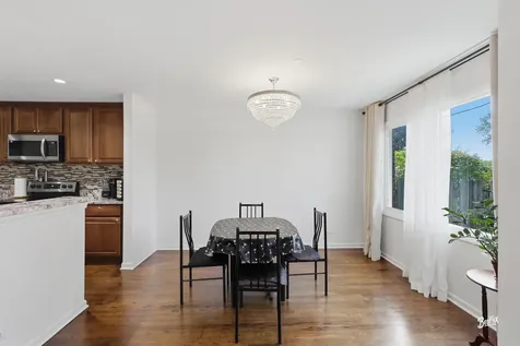 686 Mallard Lane Deerfield IL 60015