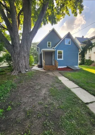 1718 11TH Street Moline IL 61265