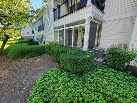 1311 Nutmeg Court Mount Prospect IL 60056