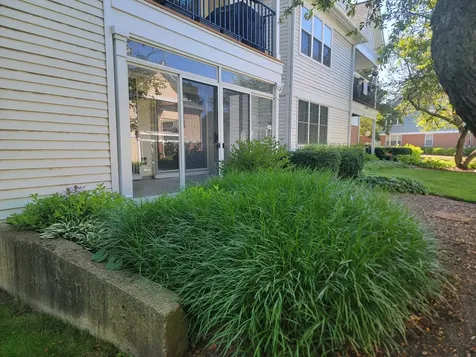 1311 Nutmeg Court Mount Prospect IL 60056