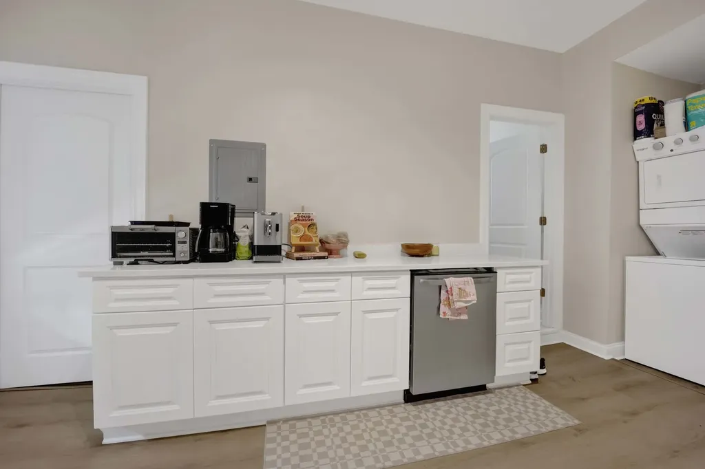 614 South Loomis Street Chicago IL 60607
