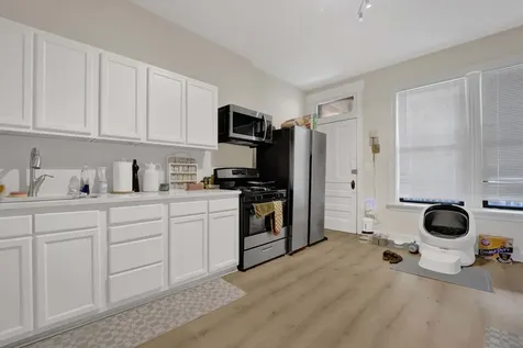 614 South Loomis Street Chicago IL 60607