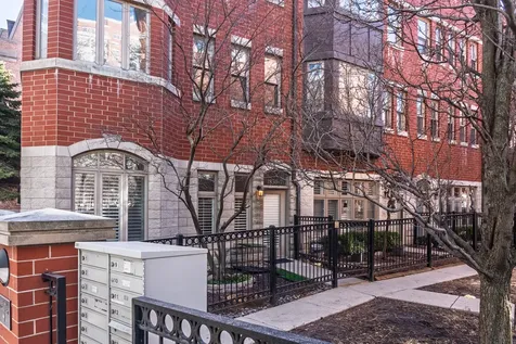 1830 South Calumet Avenue Chicago IL 60616