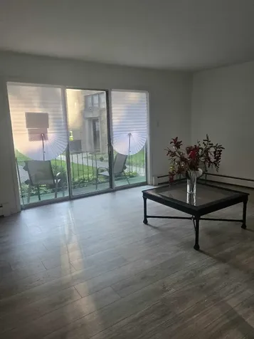 10425 South Hale Avenue Chicago IL 60643