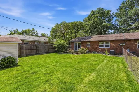 1204 Mitchem Drive Urbana IL 61801