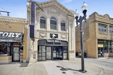 4437 North Broadway Street Chicago IL 60640