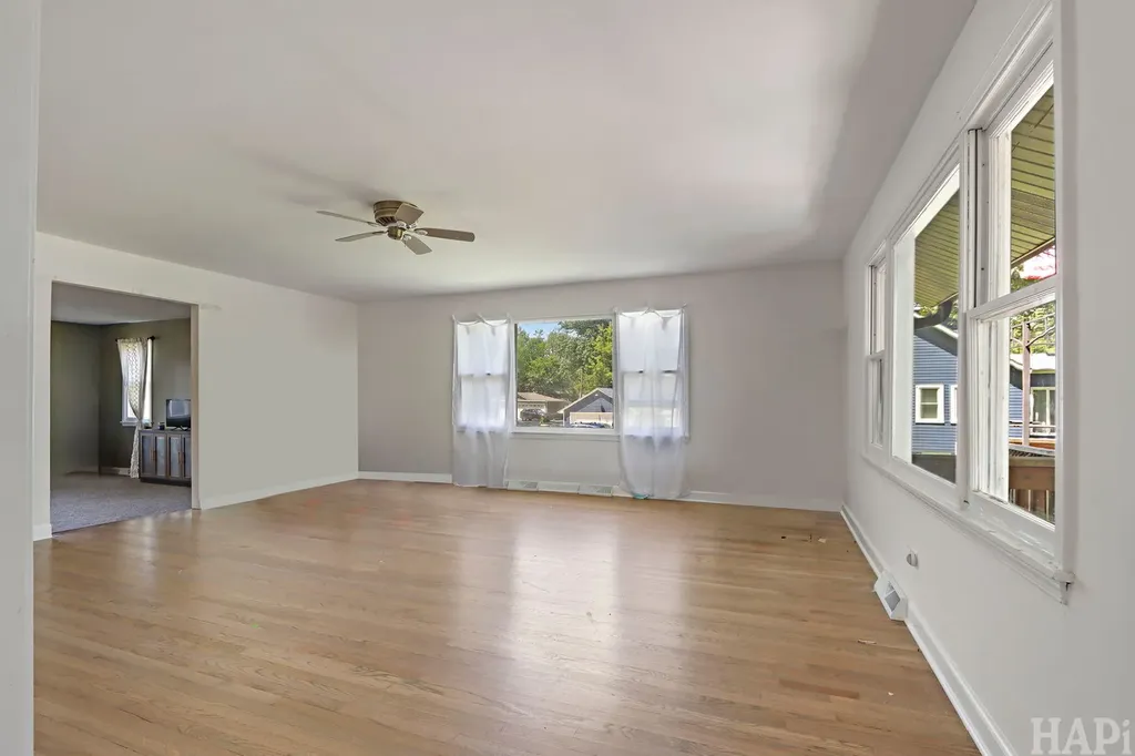 41638 North Lotus Avenue Antioch IL 60002