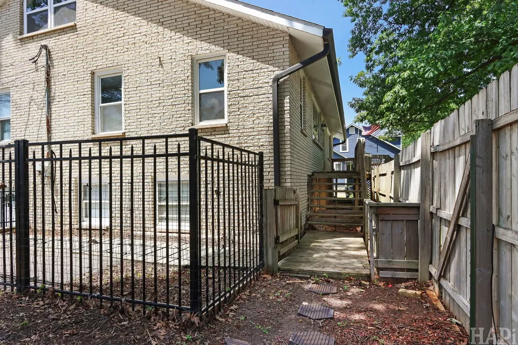 41638 North Lotus Avenue Antioch IL 60002