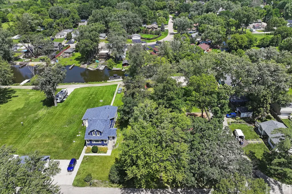 41638 North Lotus Avenue Antioch IL 60002