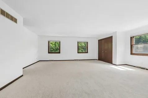 5017 Kenneth Drive Crystal Lake IL 60014