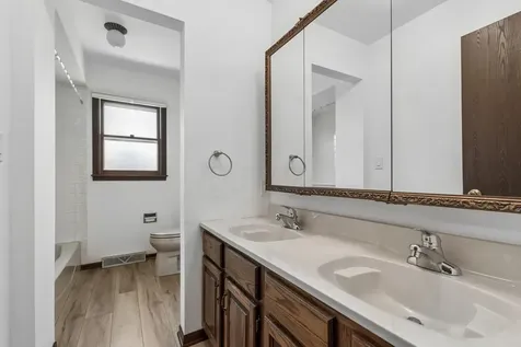 5017 Kenneth Drive Crystal Lake IL 60014