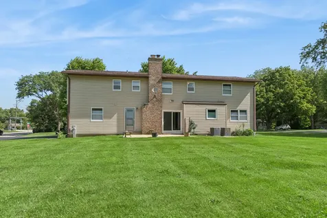 5017 Kenneth Drive Crystal Lake IL 60014