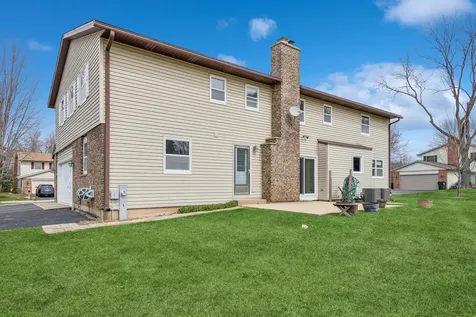 5017 Kenneth Drive Crystal Lake IL 60014
