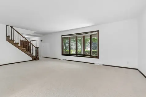 5017 Kenneth Drive Crystal Lake IL 60014