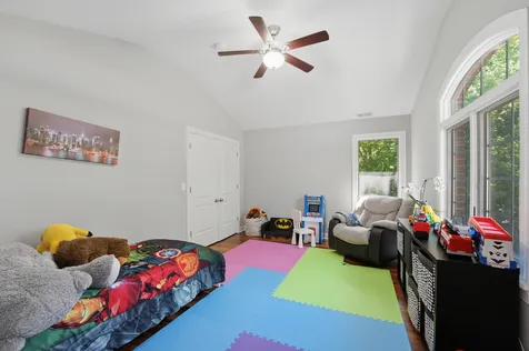 26792 West Lakeview Drive S Lake Barrington IL 60084