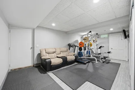 26792 West Lakeview Drive S Lake Barrington IL 60084
