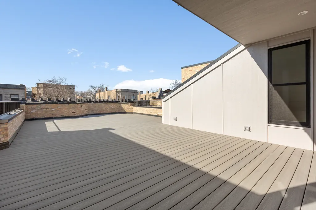 3711 North Magnolia Avenue Chicago IL 60613