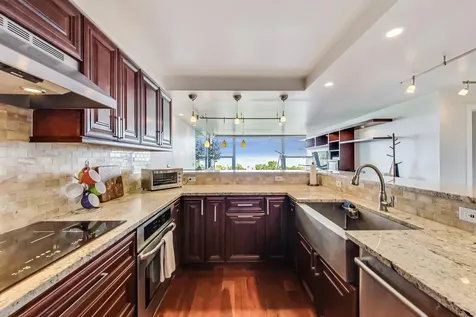 1850 North Clark Street Chicago IL 60614