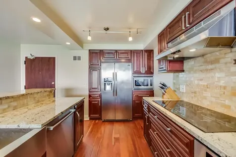 1850 North Clark Street Chicago IL 60614