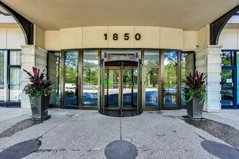1850 North Clark Street Chicago IL 60614