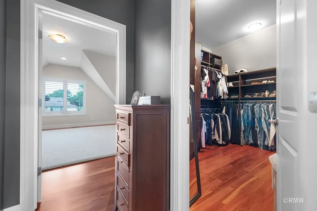 729 North 7th Avenue Addison IL 60101