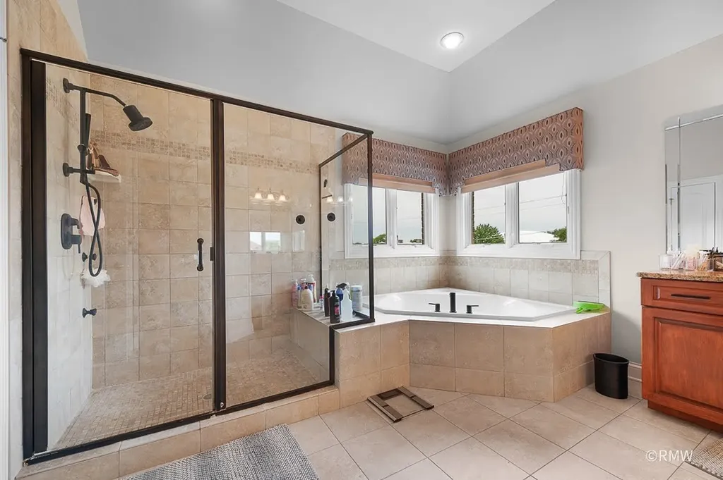 729 North 7th Avenue Addison IL 60101