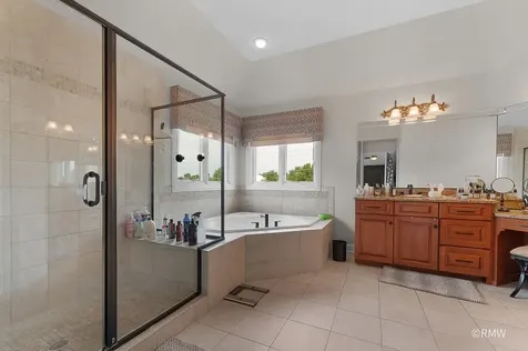 729 North 7th Avenue Addison IL 60101