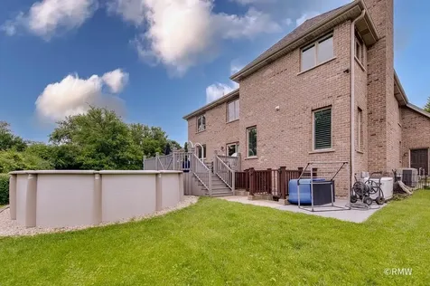 729 North 7th Avenue Addison IL 60101