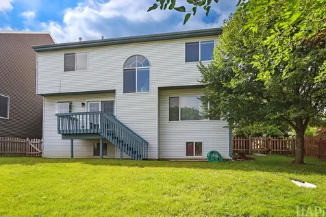 62 East Rustic Lane Round Lake Beach IL 60073